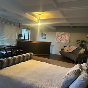  Guest house Views
