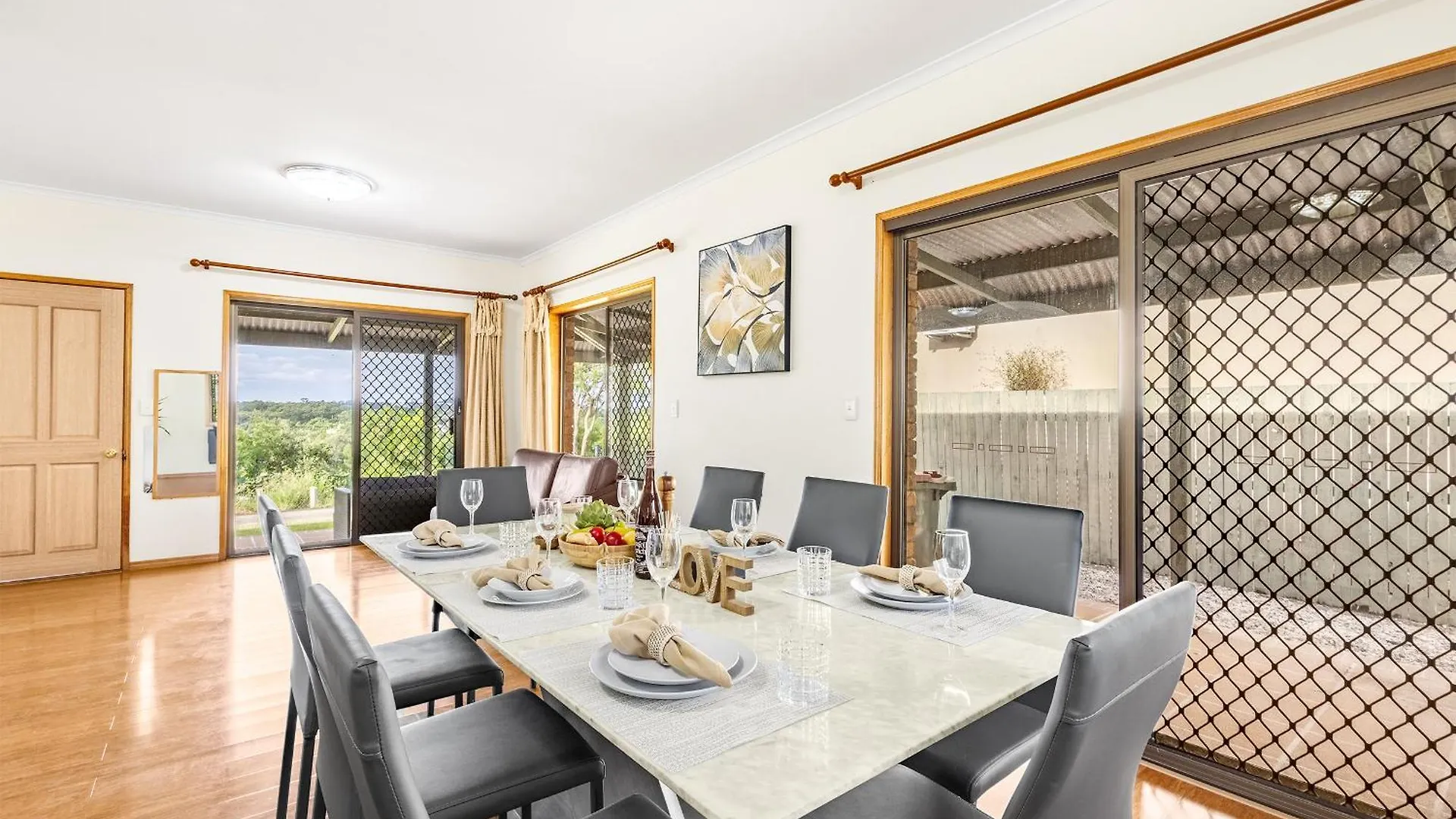 Spacious Land Area 5Bedroom Home At Sunnybank New Ac Brisbane Holiday home